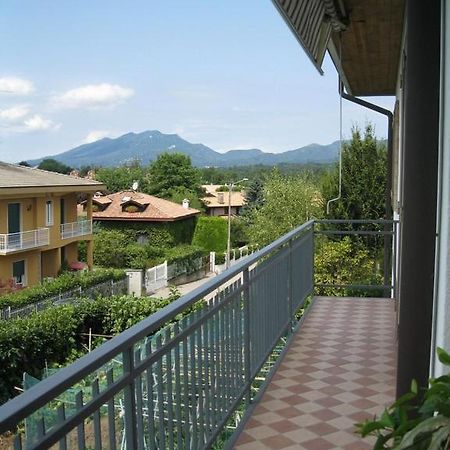 La Casa Dei Pini Bed & Breakfast Malnate Exterior photo