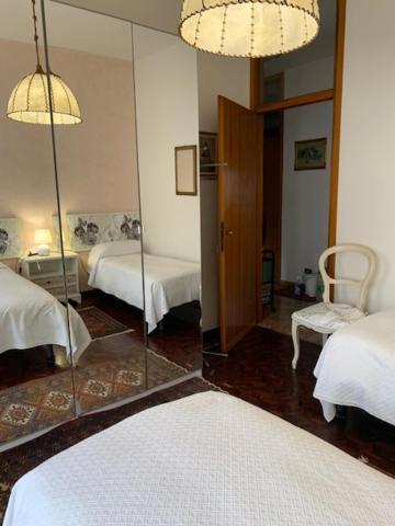 La Casa Dei Pini Bed & Breakfast Malnate Exterior photo